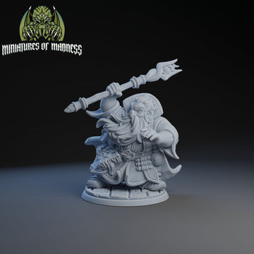Abraham The Overlord | Miniatures of Madness | 32mm